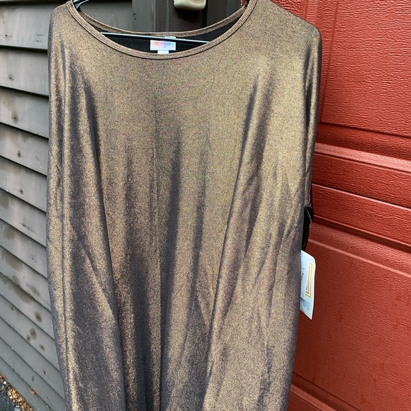 Gorgeous elegant large Lularoe Irma - Picture 3 of 4